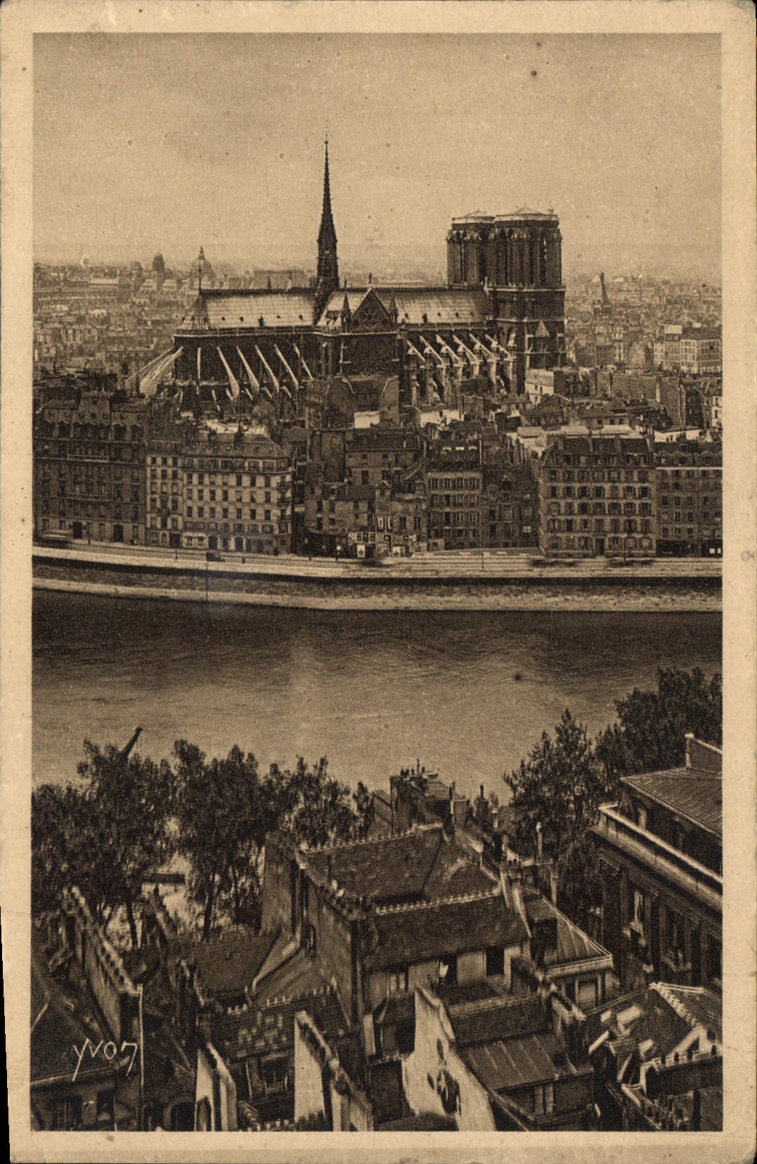 CPA Paris Notre Dame ce poeme en pierre 