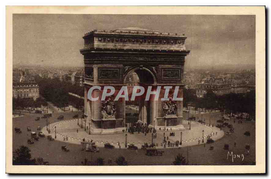 CPA Paris Le Place de l'Etoile et l'Arc de Triomphe 