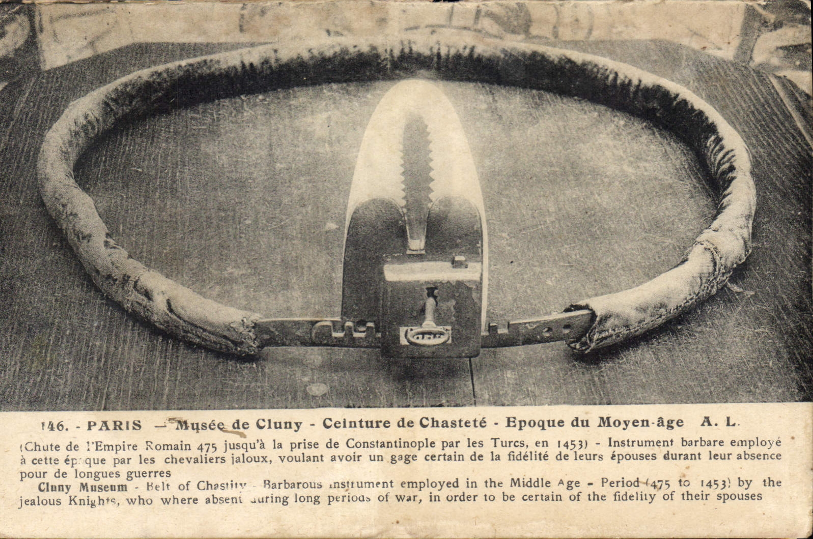 CPA Paris Musee de Cluny Ceinture de Chastete Epoque du Moyen Age 