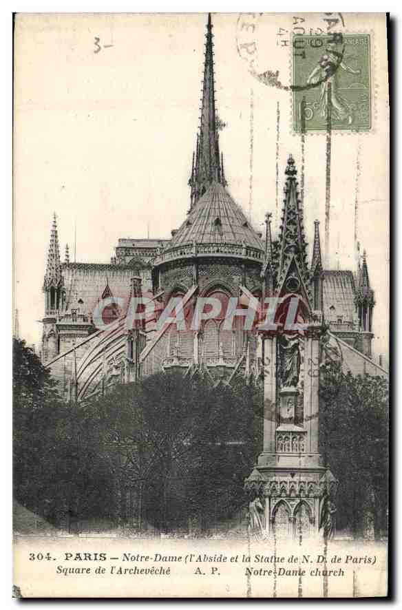 CPA Paris Notre Dame l'Abside et la statue de N D de Paris Square de l'Archeveche 