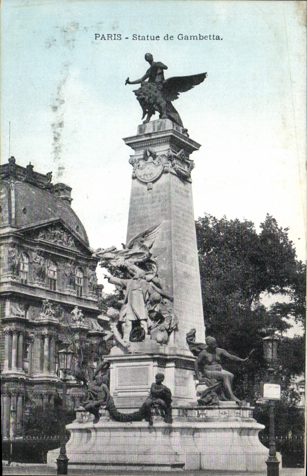 CPA Paris statue de Gambetta 