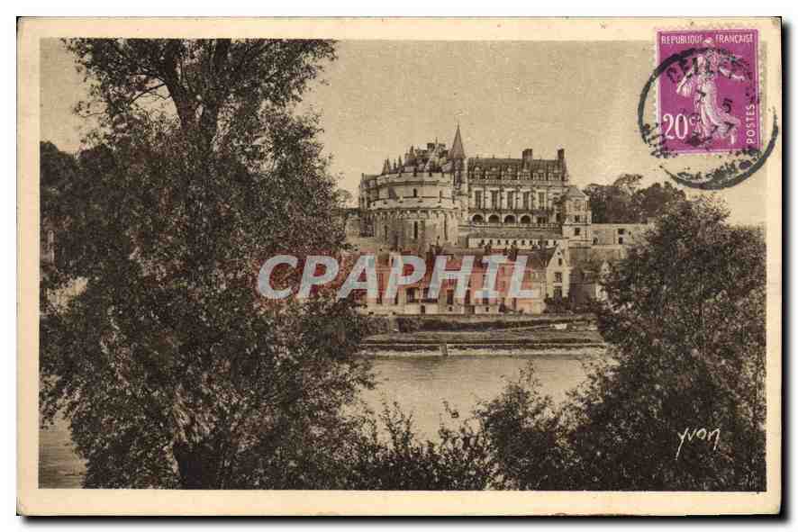 CPA La Douche France Chateaux de la Loire Le Chateau d'Amboise vu des bords de la Loire 