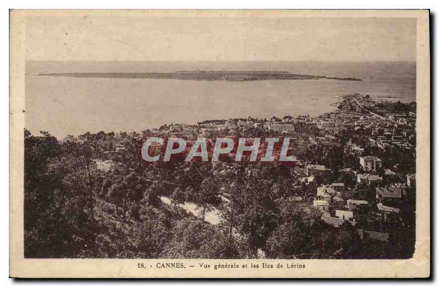 CPA Cannes Vue generale et les Iles de Lerins 