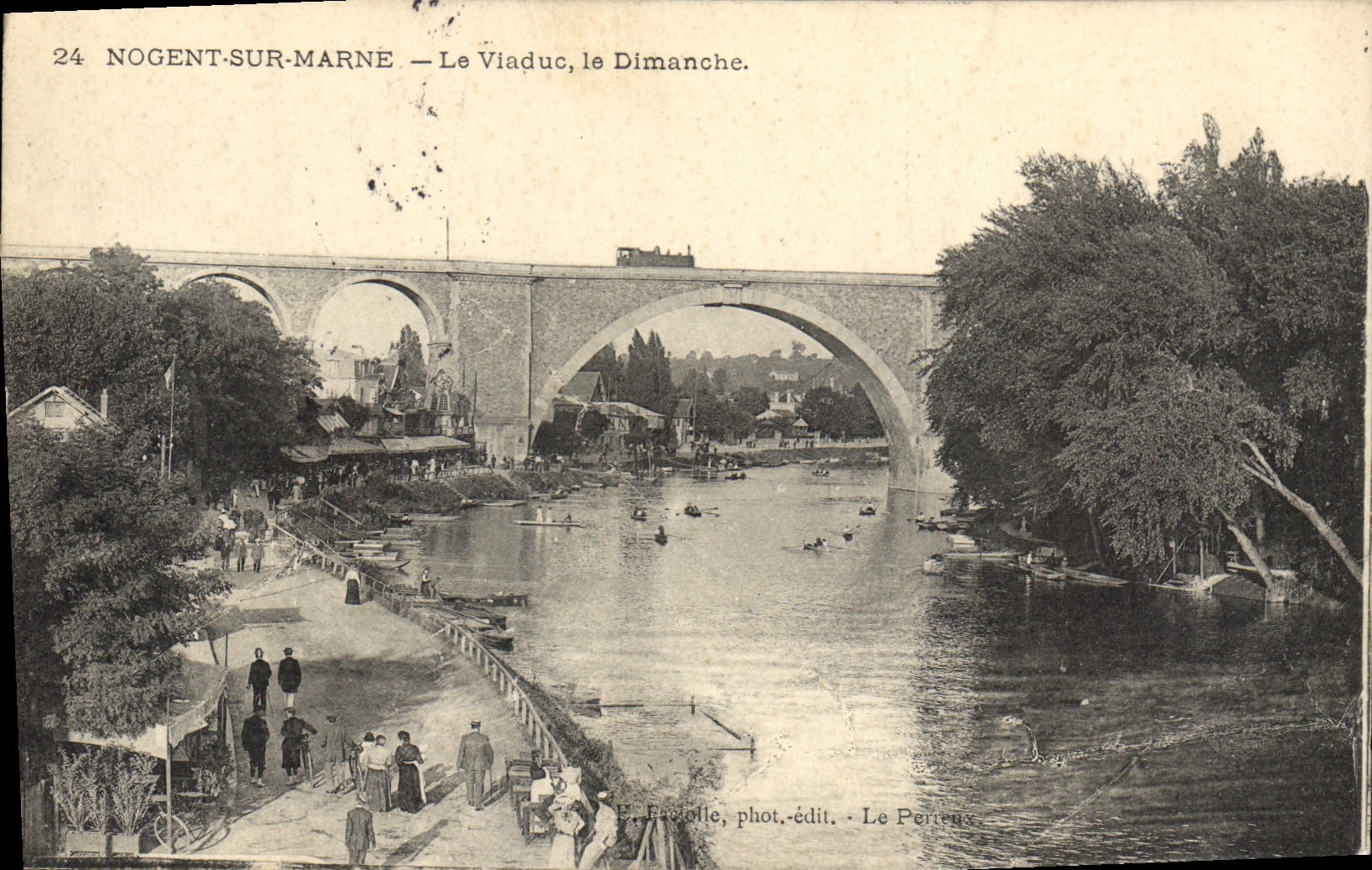 Nogent-sur-Marne — Le Viaduc, le Dimanche. — P. Fasolle, phot.-édit. — Le Perreux