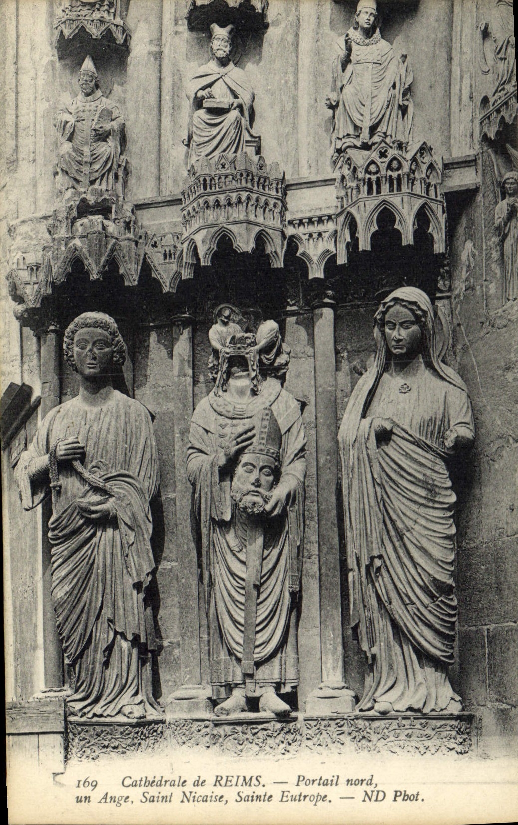 CPA Cathedrale de Reims portail nord un Ange Saint Nicaise Sainte Eutrope 