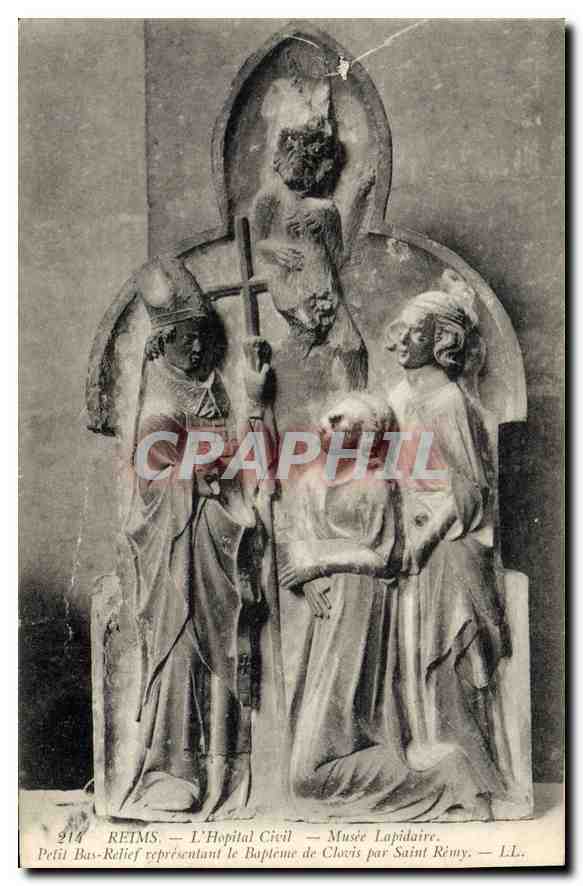 Reims — L'Hôpital Civil — Musée Lapidaire. Petit bas-relief représentant le baptême de Clovis par Saint Rémy. — L.L.