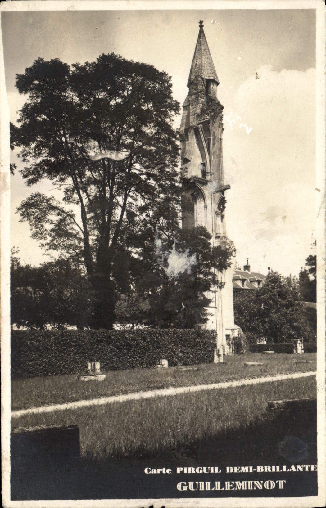 Tour de l'église de Pirmil — Ruines — Carte postale Guillemínot