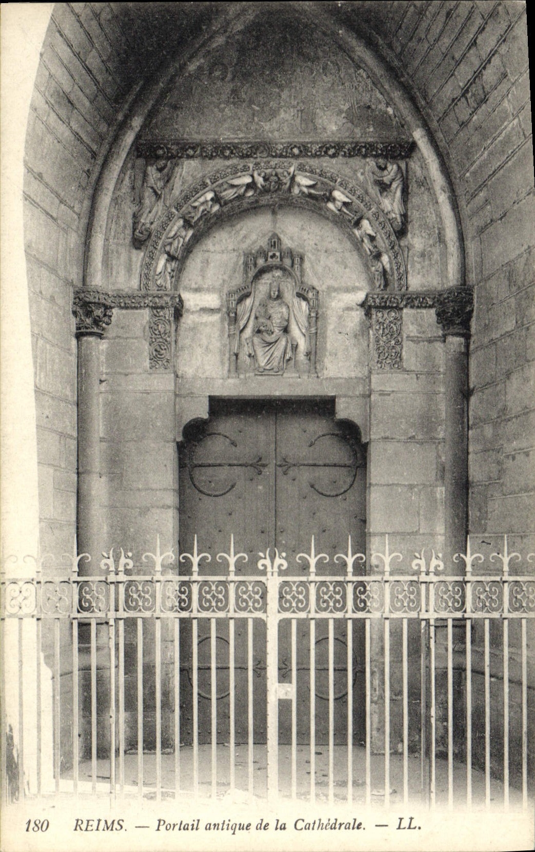Reims — Portail antique de la Cathédrale — LL. n° 180