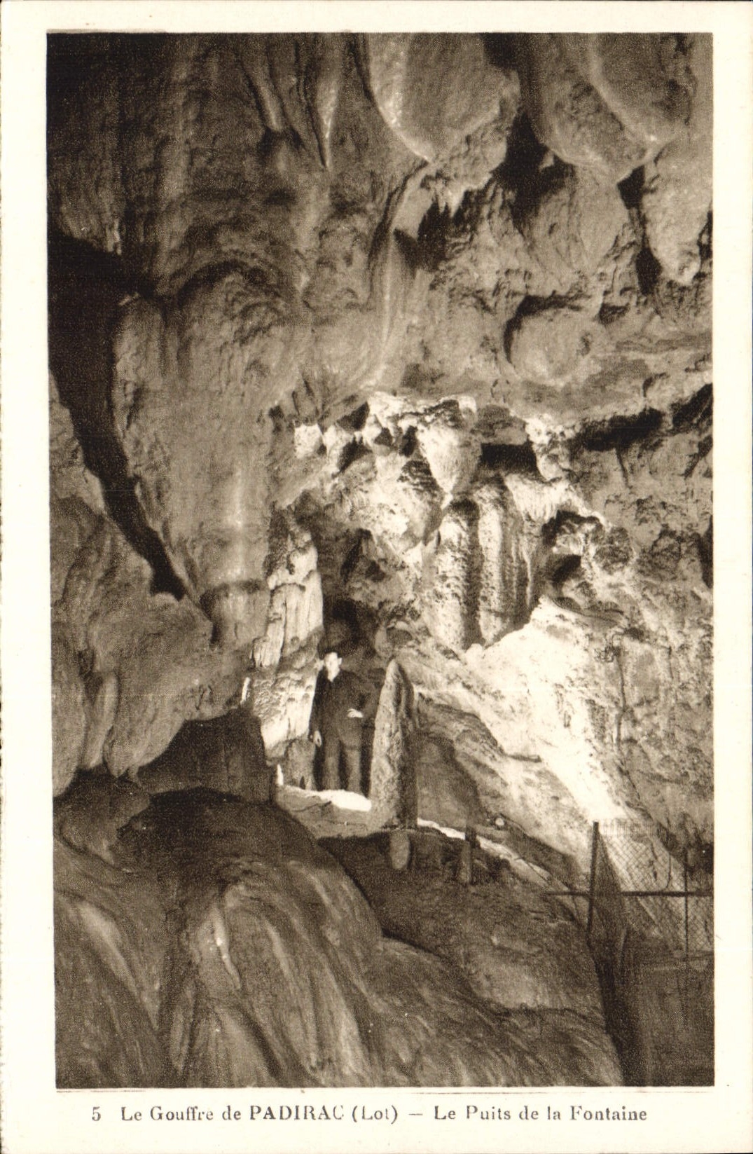 Le Gouffre de PADIRAC (Lot) — Le Puits de la Fontaine — n°5