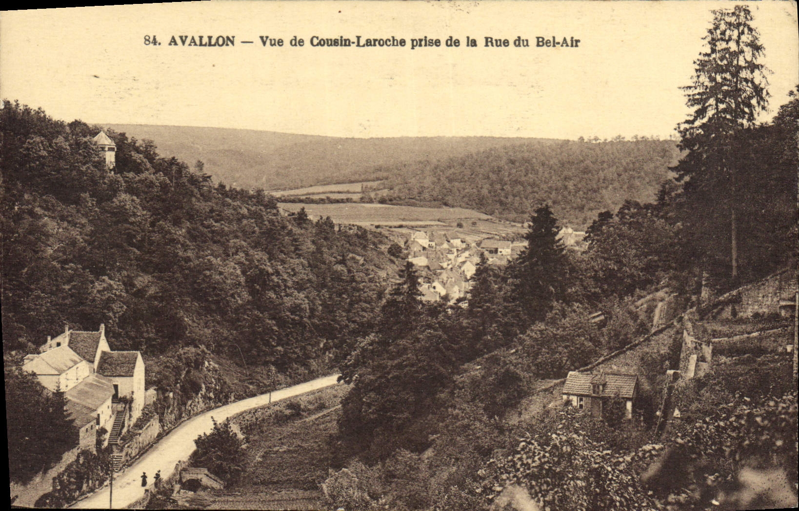 Avallon — Vue de Cousin-Laroche prise de la Rue du Bel-Air — Libr.-Pap. Pothiaïd frères, édit. Avallon