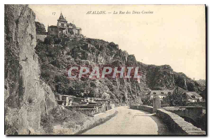 CPA Avallon La Rue des deux Cousins 