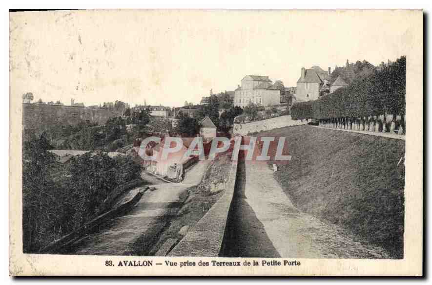 Avallon — Vue prise des Terreaux de la Petite Porte — CPAPHIL
