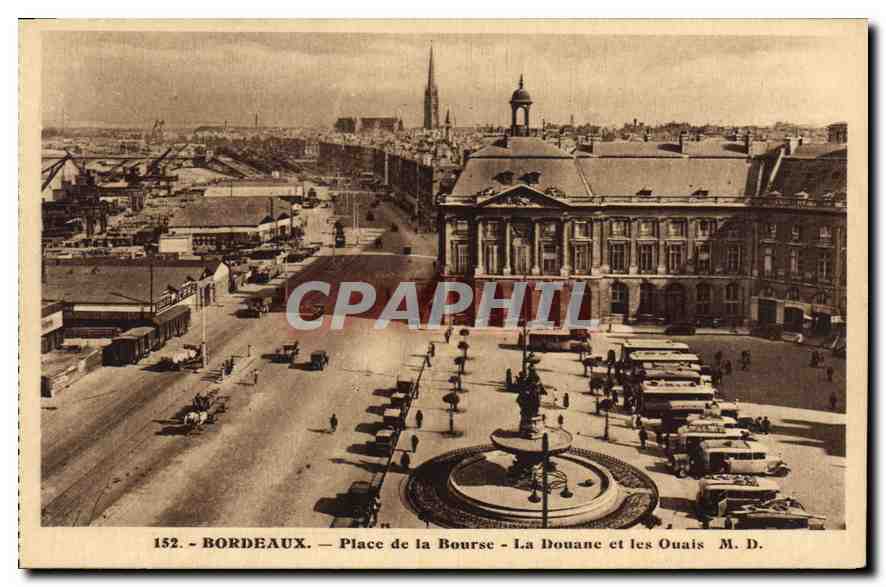 CPA Bordeaux Place de la Bourse La Douane et les Quais 
