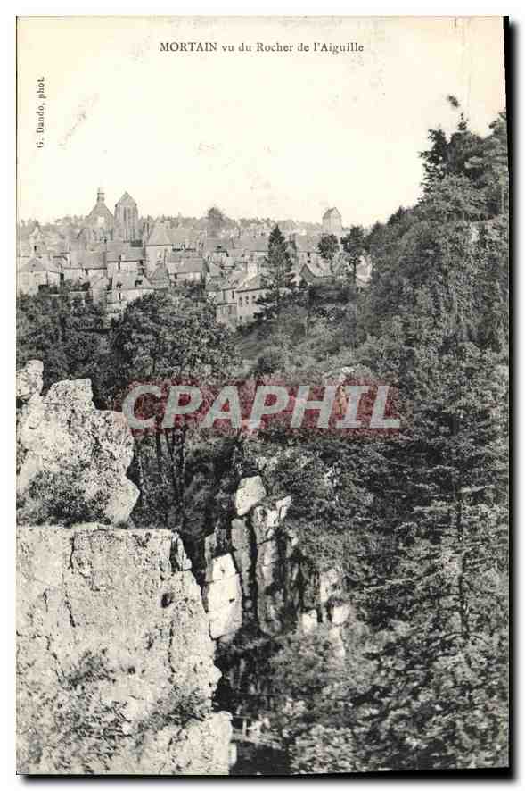 Mortain vu du Rocher de l'Aiguille — vue panoramique — G. Dando, phot.