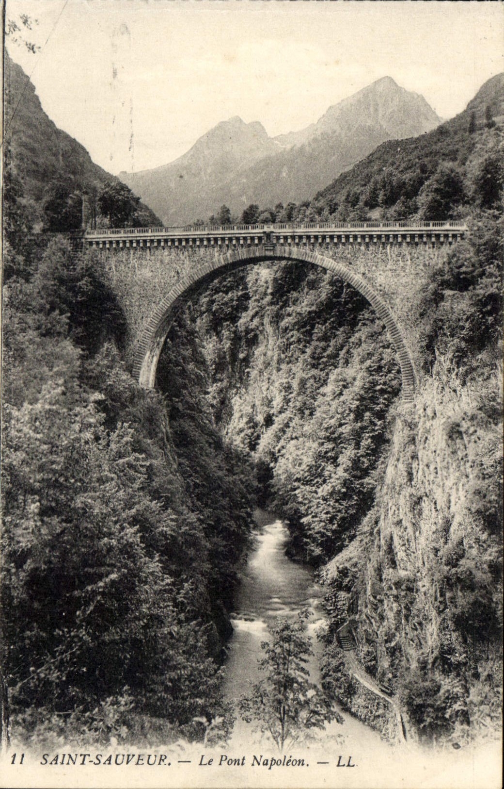Saint-Sauveur — Le Pont Napoléon — LL