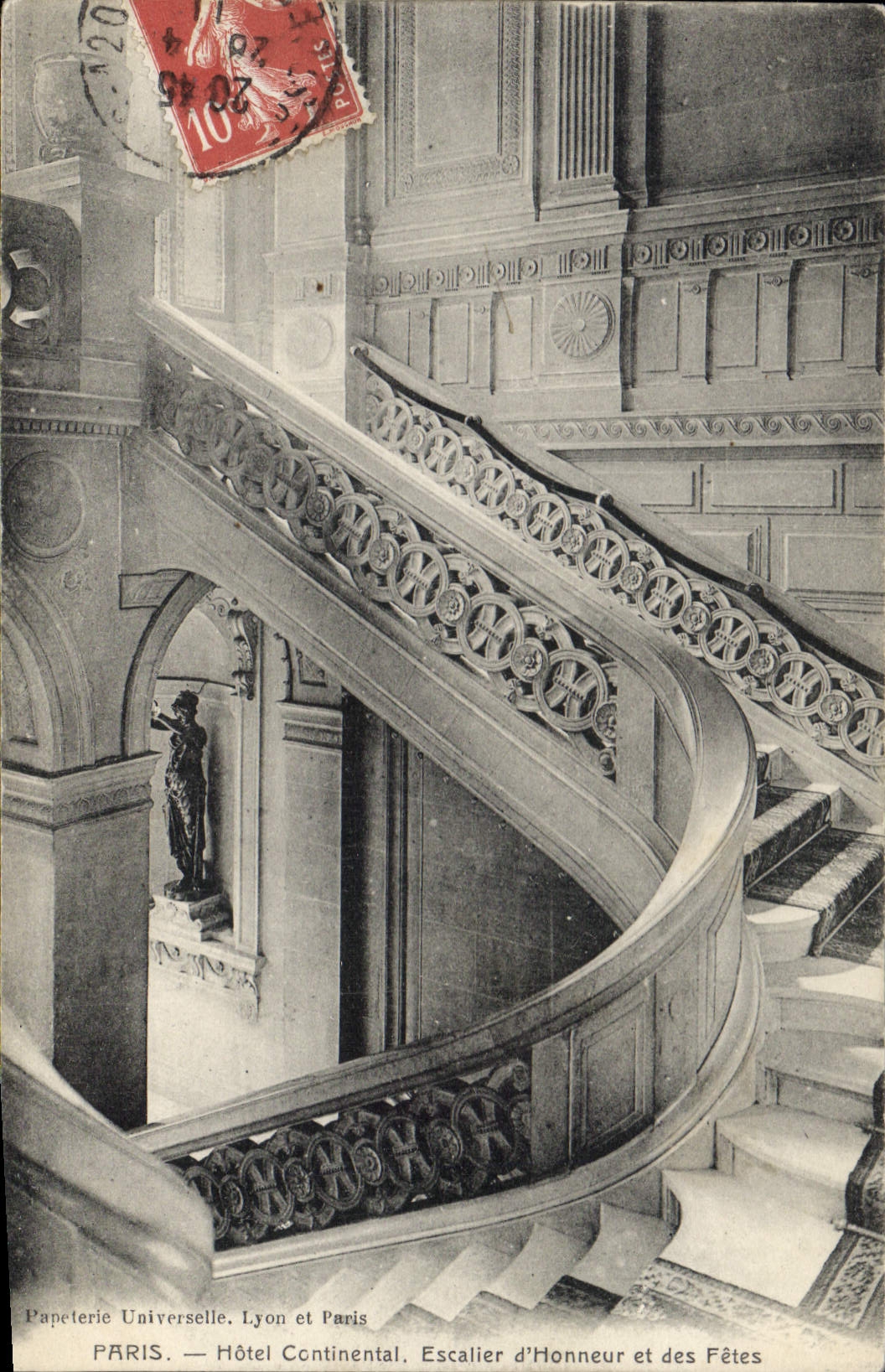 Paris — Hotel Continental, Treppenhaus der Ehre und Festlichkeiten — Papeterie Universelle, Lyon und Paris