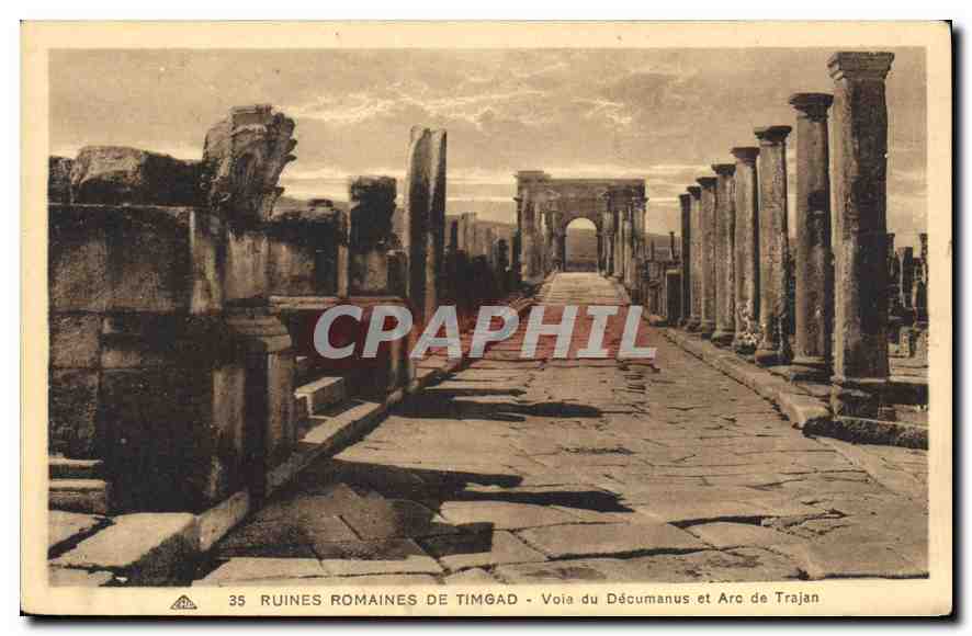 CPA Ruines Romaines de Timgad Voia du Decumanus et Arc de Trajan 