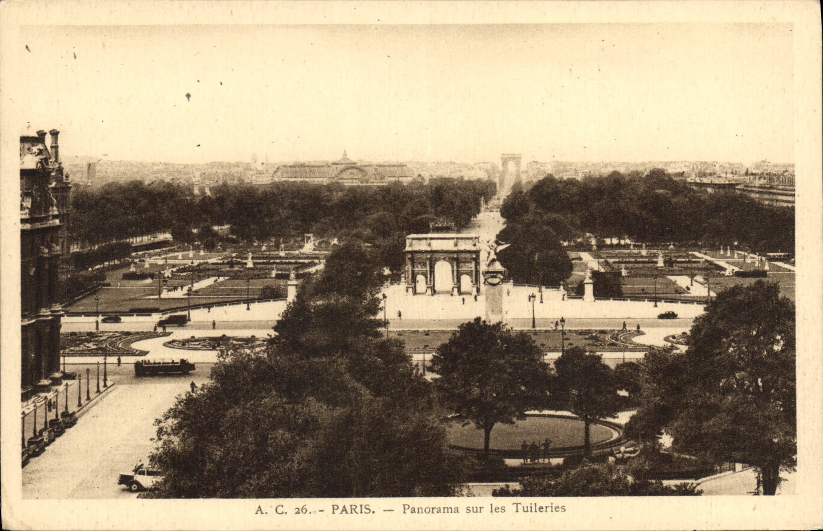 CPA Paris Panorama sur les Tuileries 