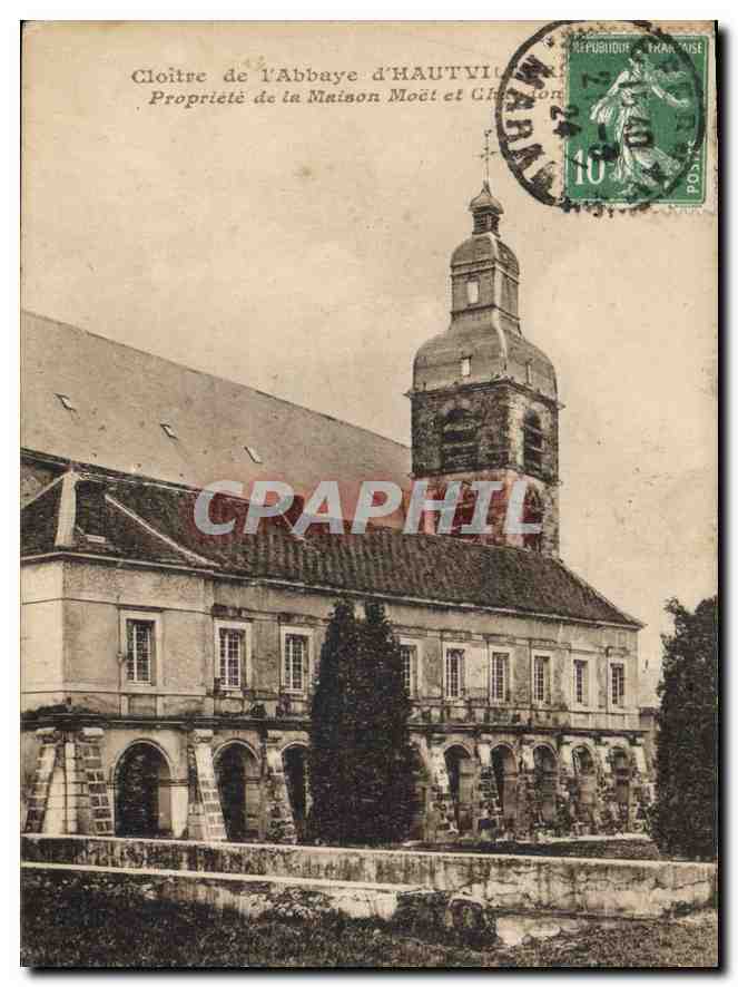 CPA Cloitre de l'Abbaye d'Hautvillers propriete de la Maison Moet et Chandon 