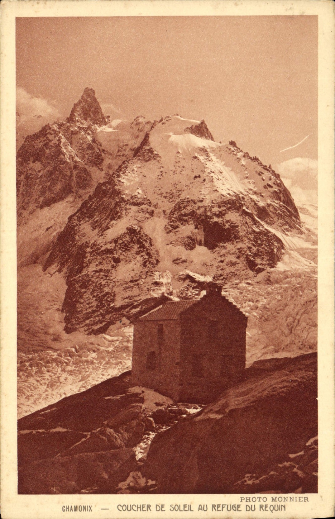 Chamonix — Coucher de soleil au refuge du Requin — Photo Monnier
