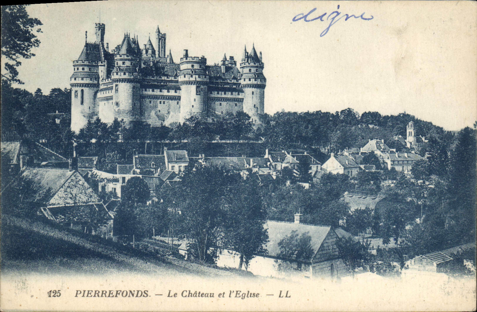 PierreFonds — Le Château et l'Église — LL