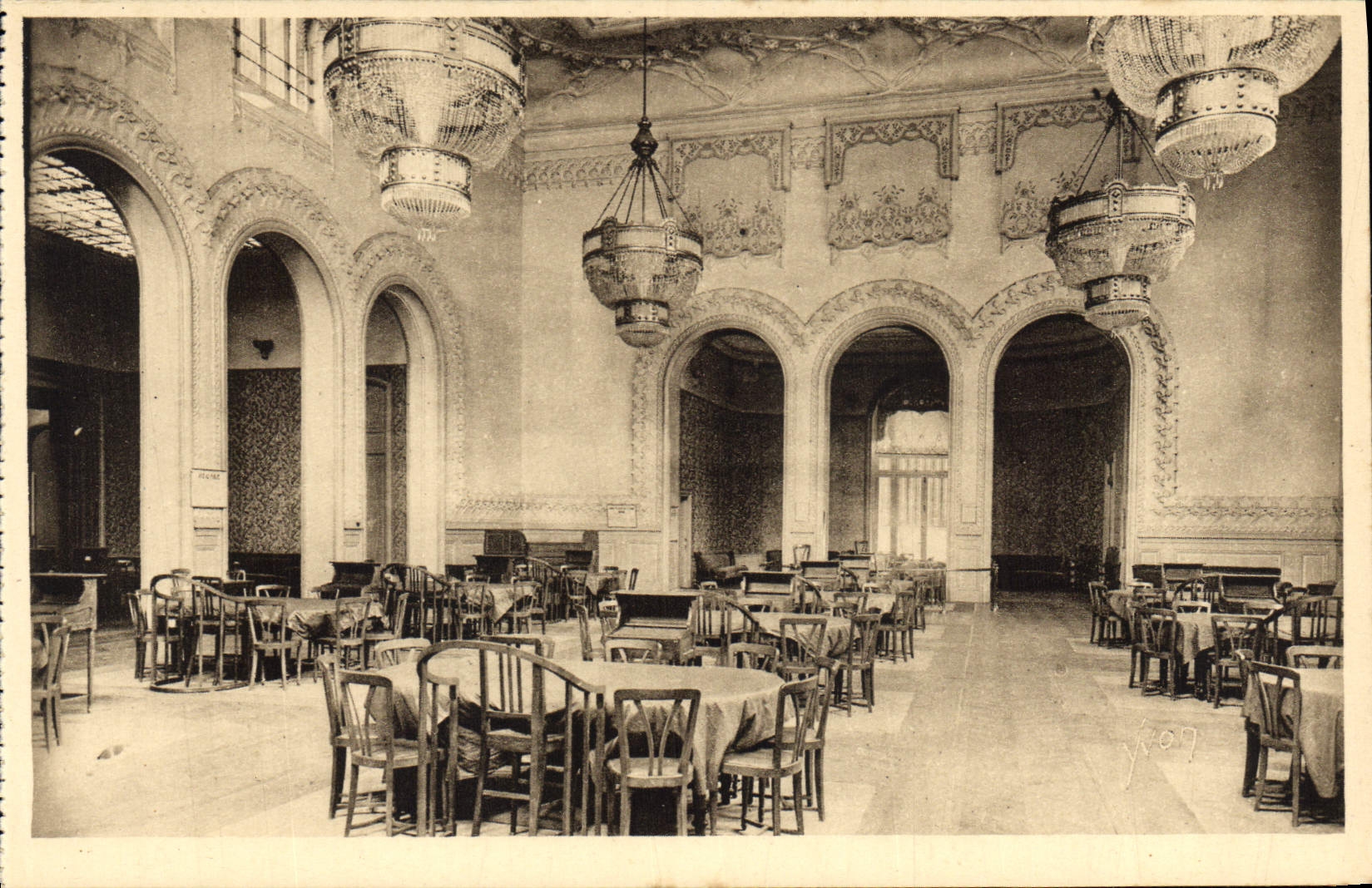 CPA Vichy Allier une Salle de Jeux du Grand Casino 