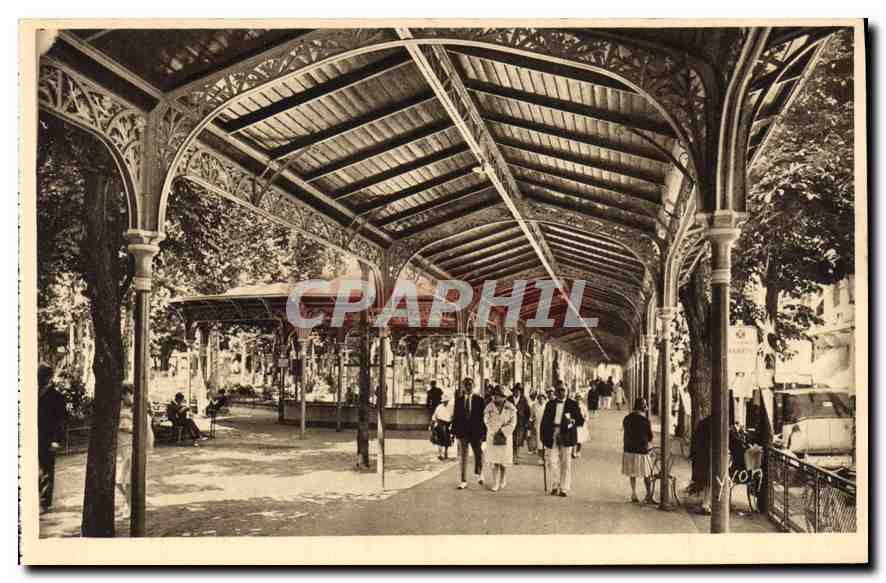 Vichy (Allier) — Les Allées couvertes du Parc des Sources — Les Éditions d'Art YV09