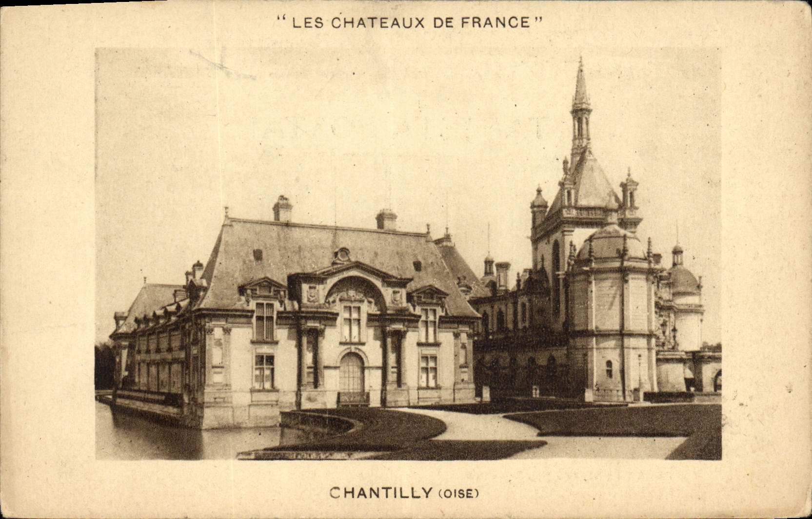 CPA Les Chateaux de France Chantilly Oise 