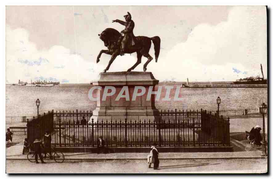 CPA Cherbourg la statue de Napoleon Par le Veel et la Rade j'avais resolu de Renouveler a Cherbourg 
