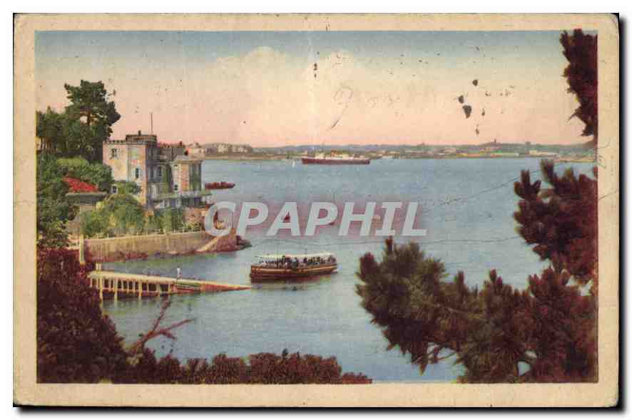 Vue de la mer à Dinard — éditeur Dinard, n° de série non visible