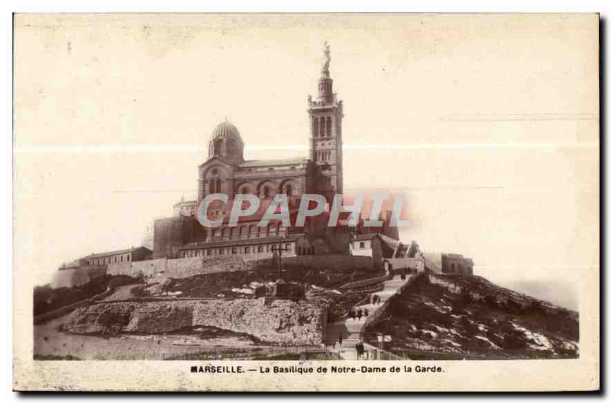 CPA Marseille la Basilique de Notre Dame de la Garde 