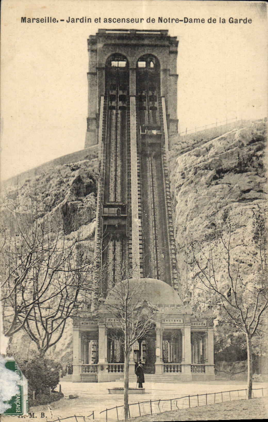 CPA Marseille Jardin et ascenseur de Notre Dame de la Garde 
