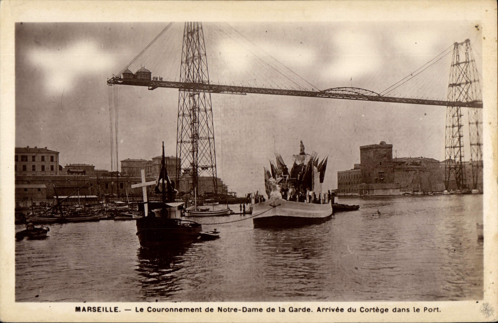 Marseille — Koronacja Najświętszej Maryi Panny z Garde. Przyjazd kolumny w port.