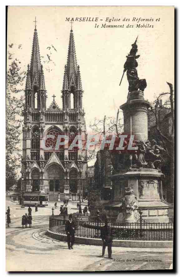 CPA Marseille Eglise des Reformes et le Monument des Mobiles 