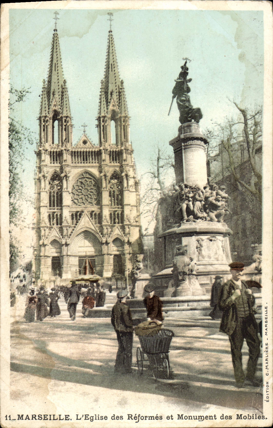 CPA Marseille L'Eglise des Reformes et Monument des Mobiles 