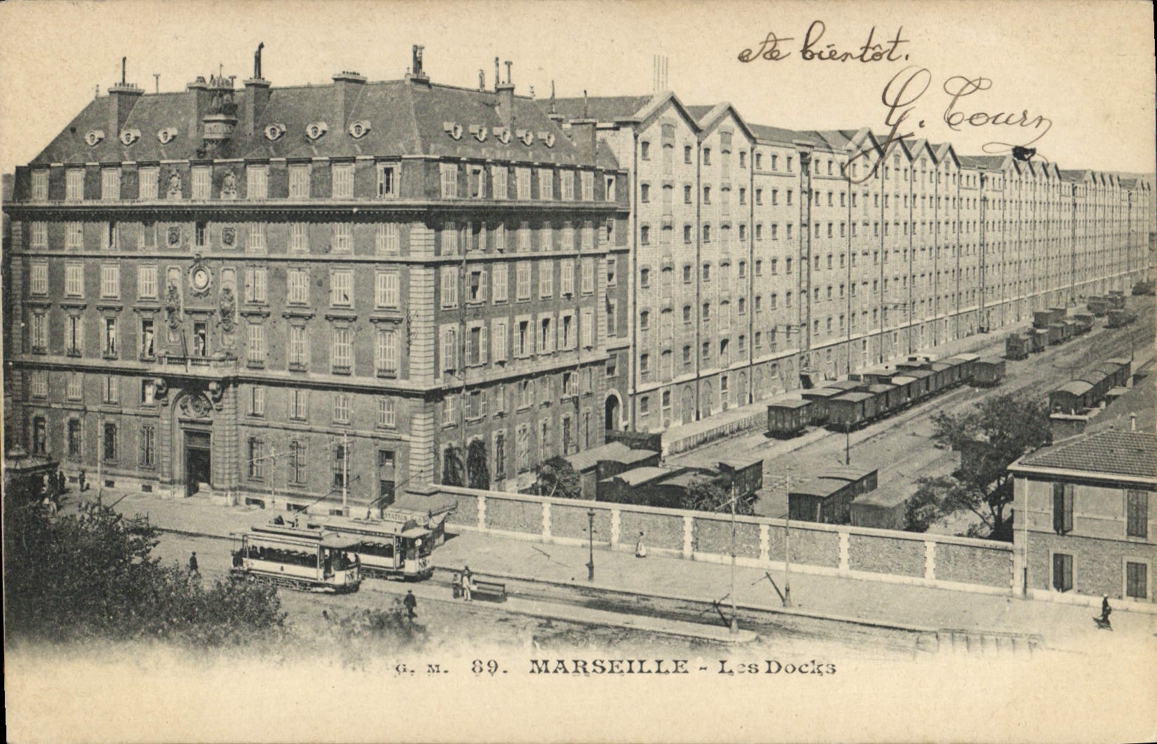 Marseille - Les Docks — vue des quais et du tramway — G.M. 89