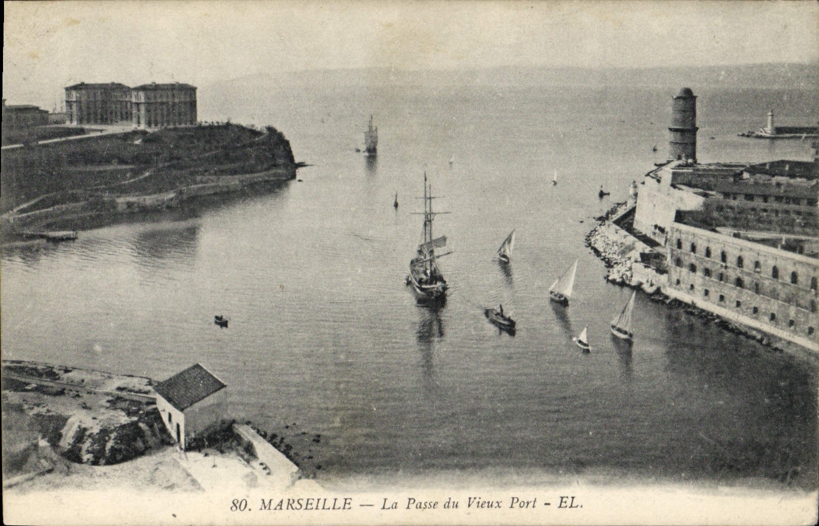 CPA Marseille Le Passe du Vieux Port 