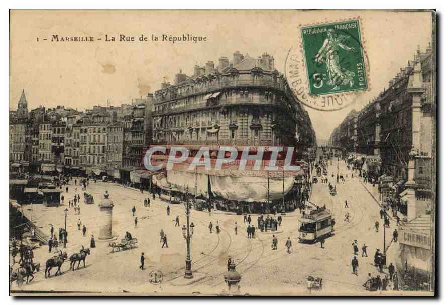 CPA Marseille La Rue de la Republique 