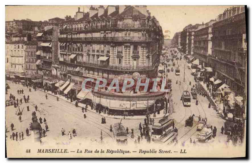 CPA Marseille La Rue de la Republique 