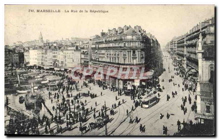 CPA Marseille La Rue de la Republique 