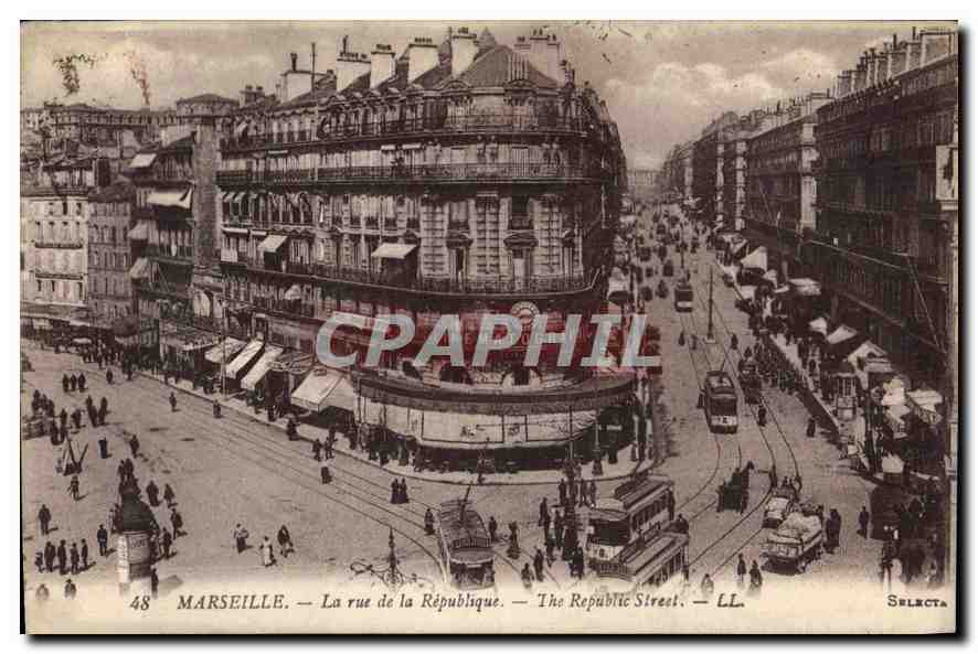 CPA Marseille La Rue de la Republique 