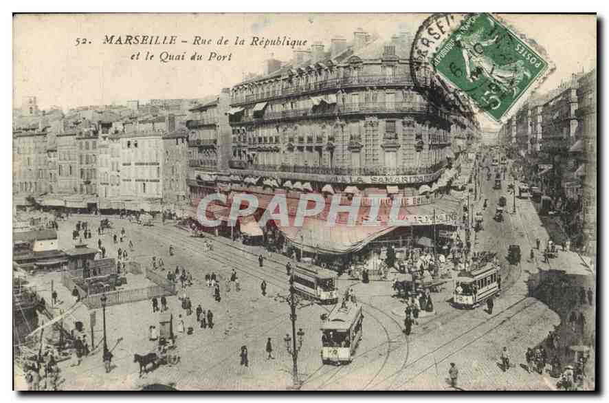 CPA Marseille rue de la Republique et le Quai du Port 