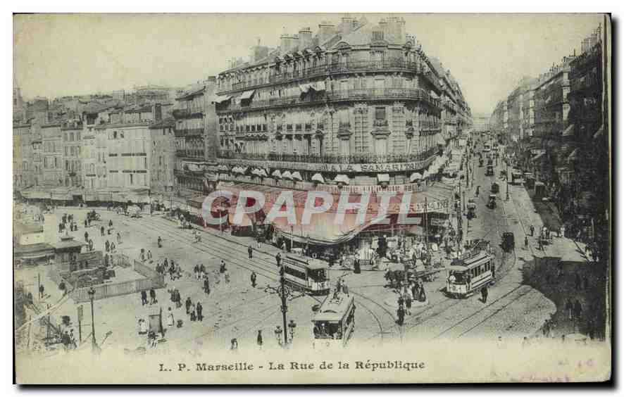 CPA Marseille la rue de la Republique 
