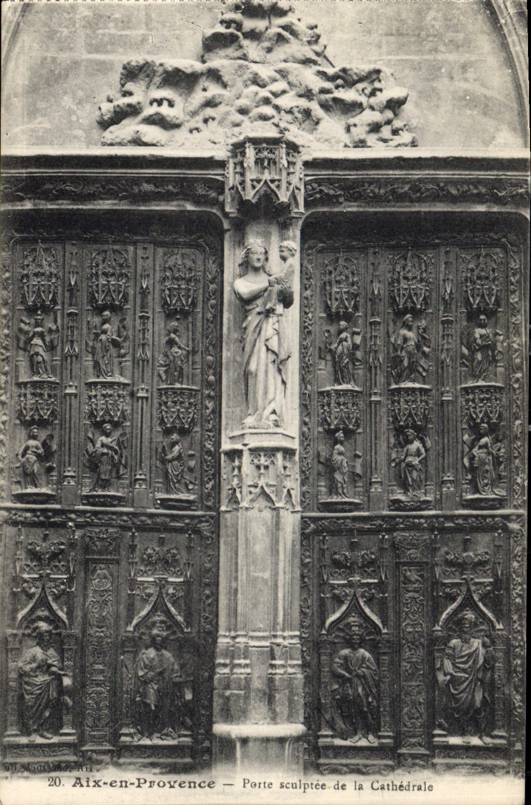 Aix-en-Provence — Porte sculptée de la Cathédrale — éditeur D. L. GUSSE, n°20