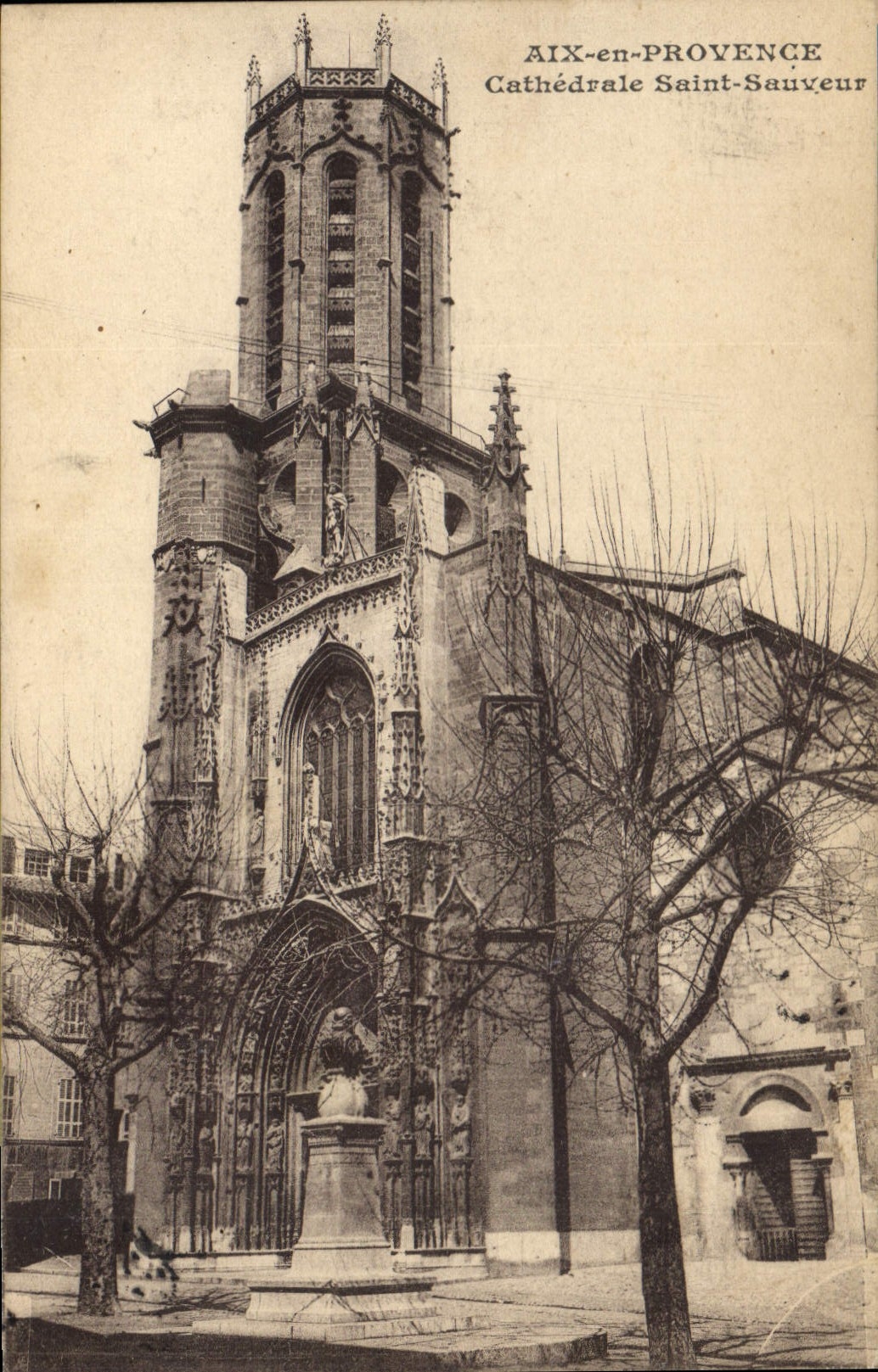 Aix-en-Provence — Cathédrale Saint-Sauveur — éditeur non identifié
