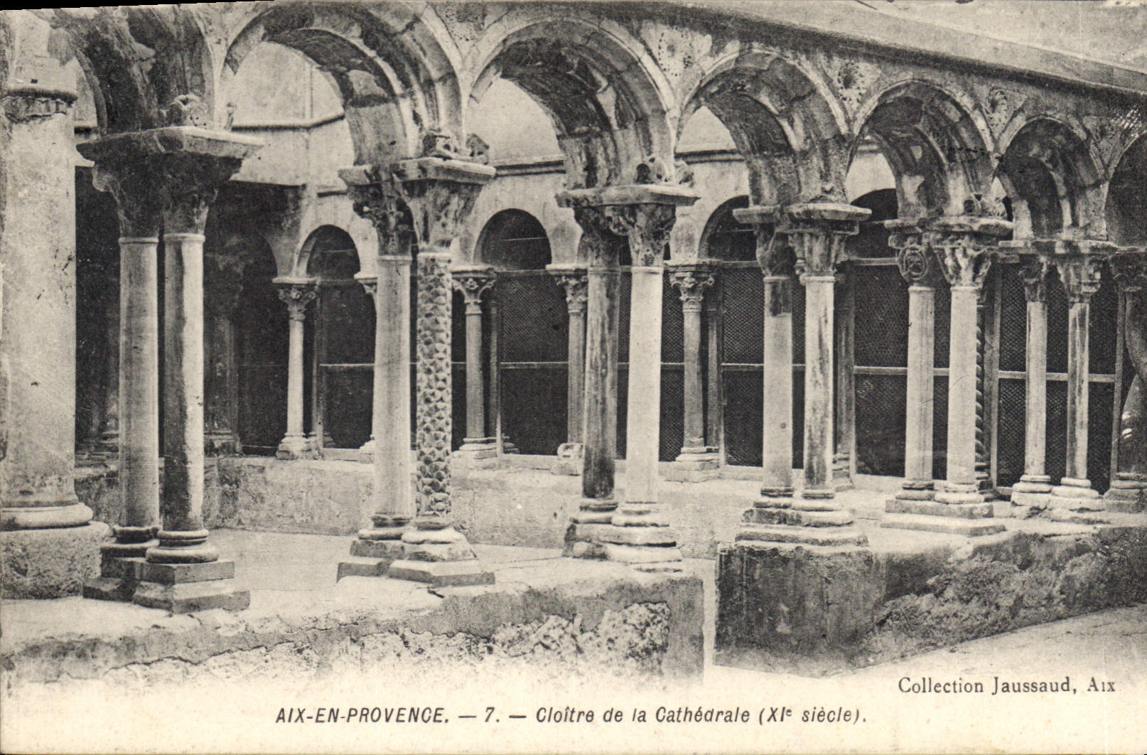Aix-en-Provence — Cloître de la Cathédrale (XIe siècle) — Collection Jaussaud, Aix