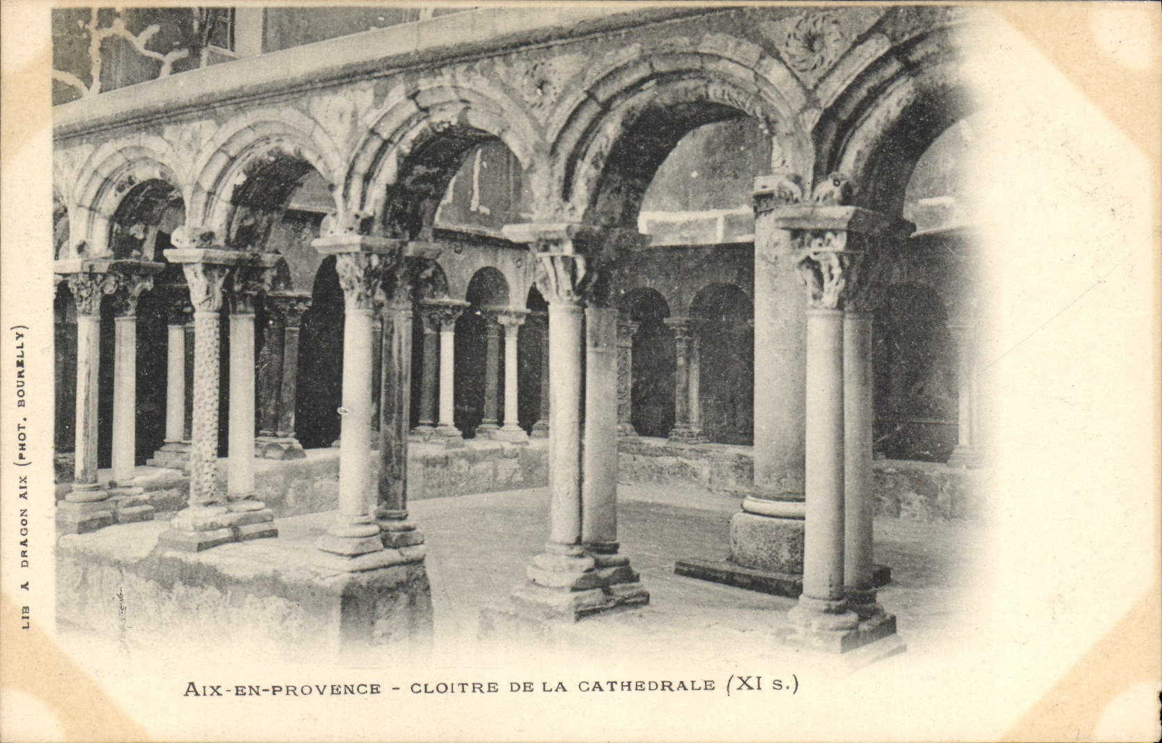 Aix-en-Provence - Cloître de la Cathédrale (XI s.) — Librairie Dragon Aix (Phot. Sounelly)