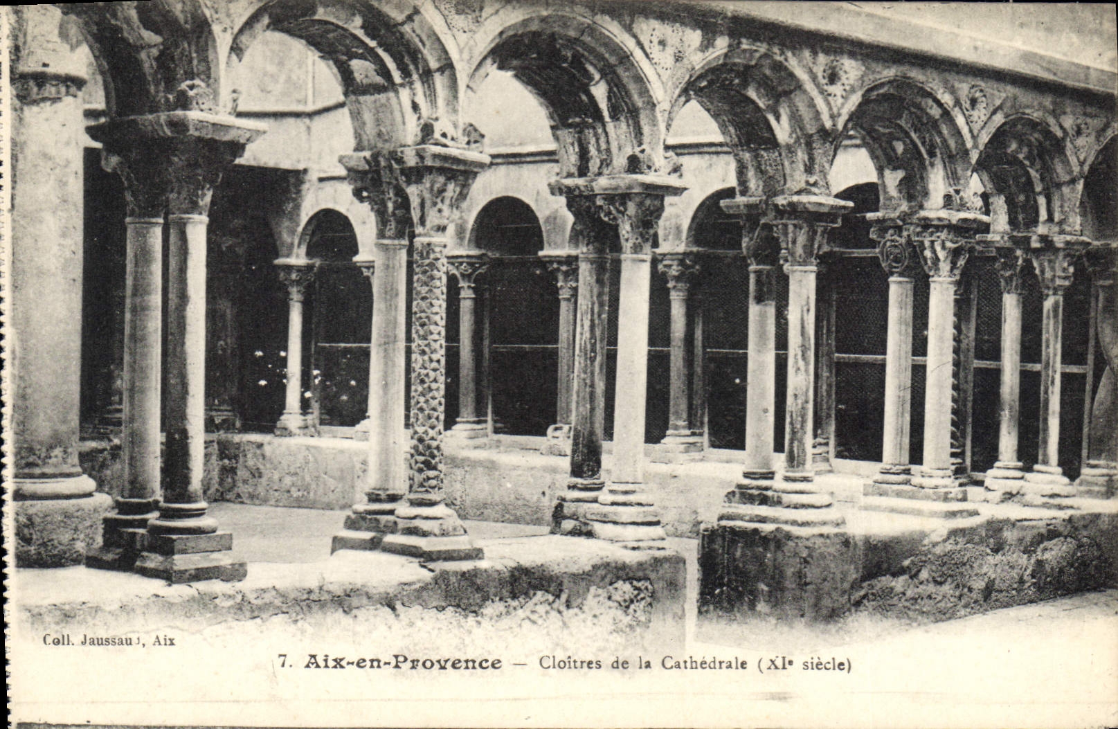 Aix-en-Provence — Cloîtres de la Cathédrale (XIe siècle) — Coll. Jaussau, Aix