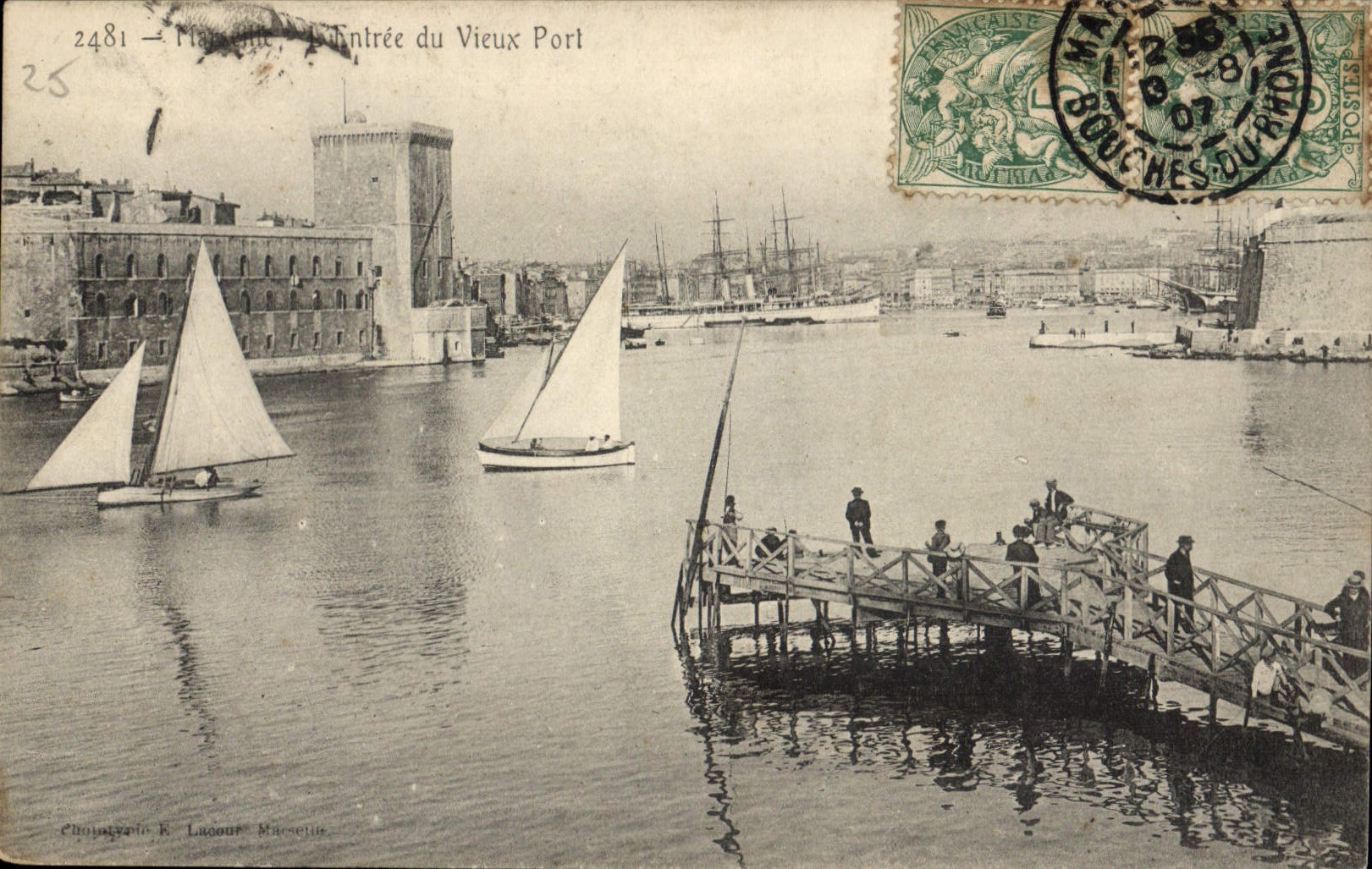 Entrée du Vieux Port — Marseille — Photographie R. Lacour, n°2481