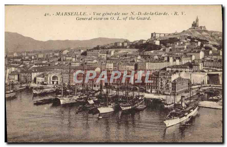 CPA Marseille vue generale sur N D de la Garde 
